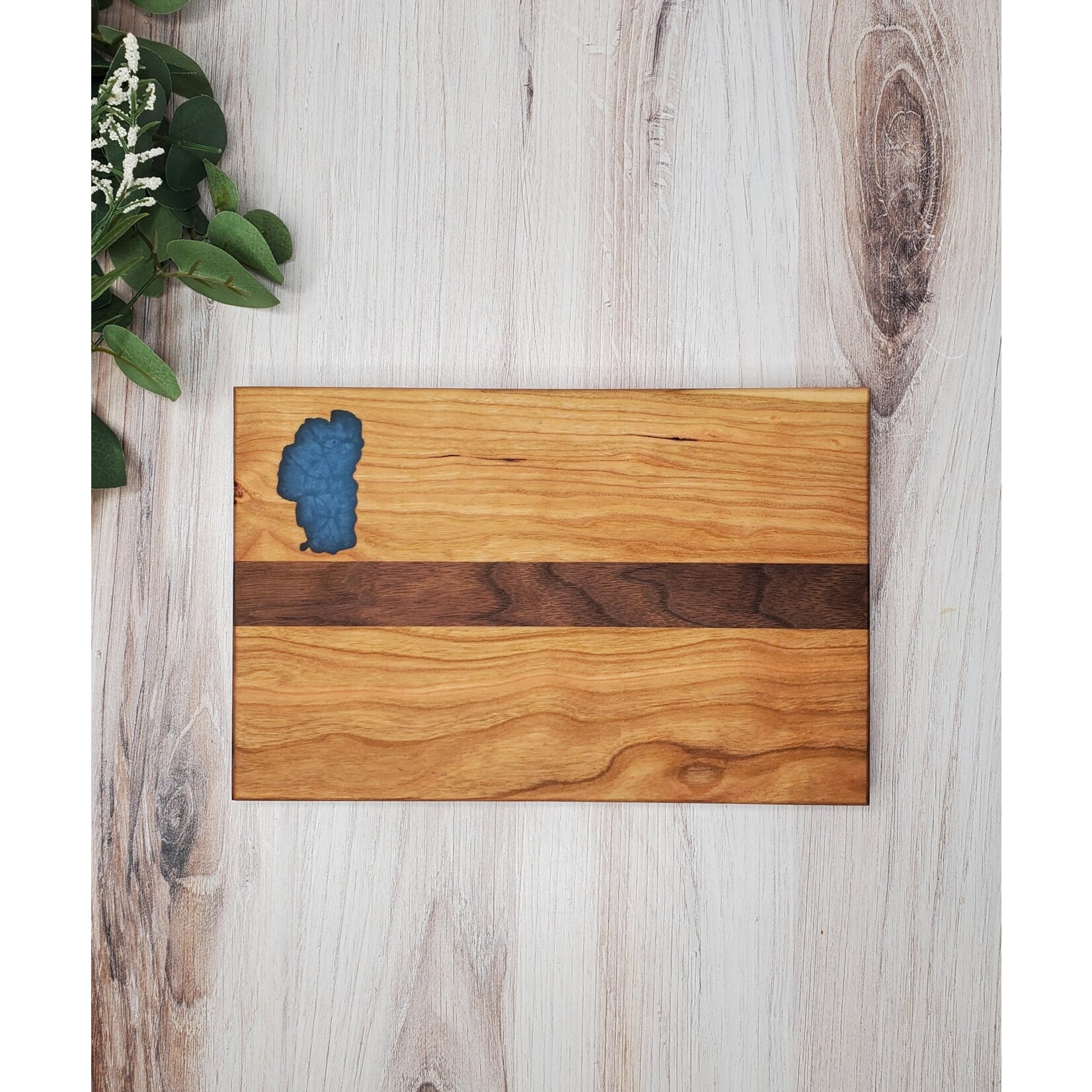 Commons Customs Lake Tahoe Cutting Board/Charcuterie Board - Small