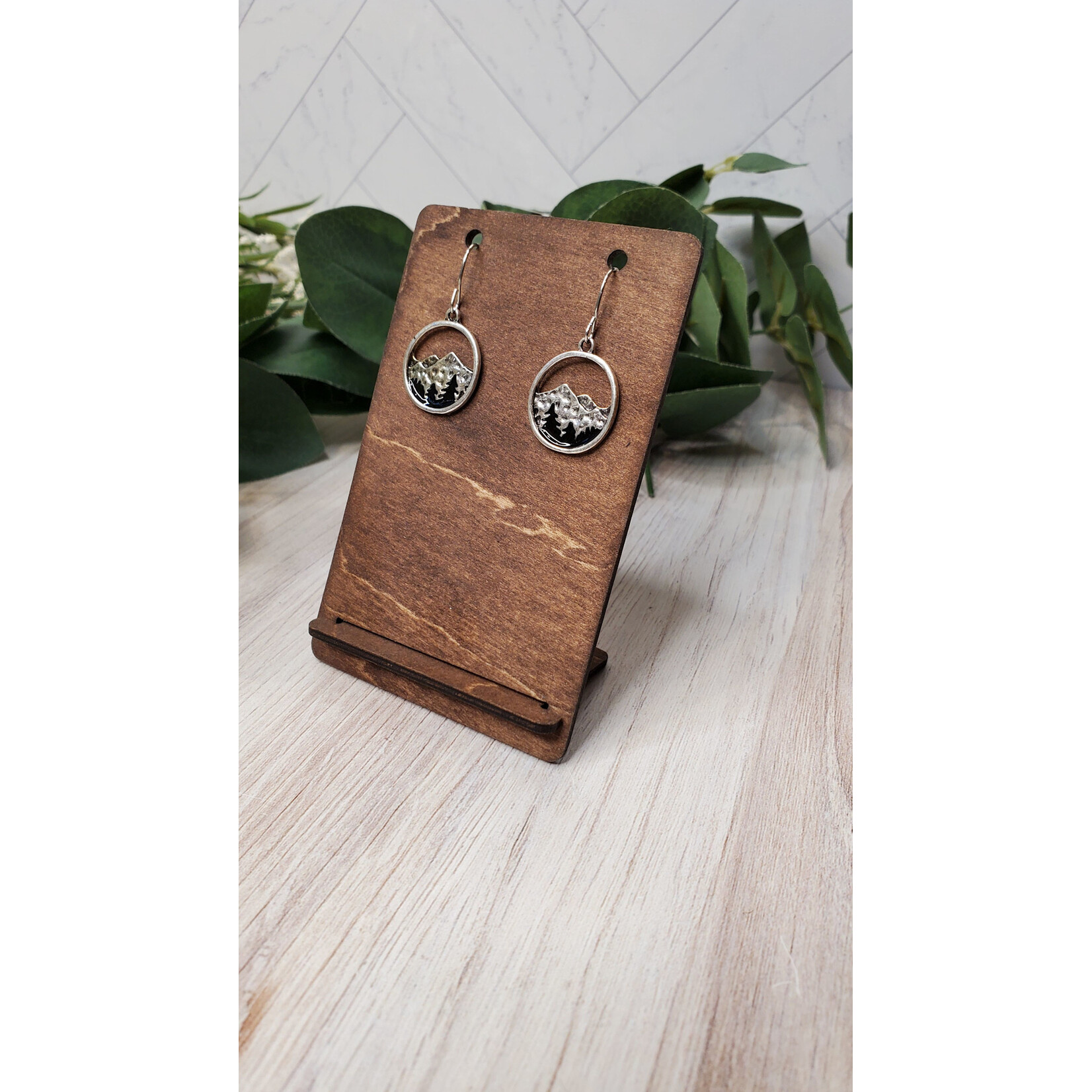 Evi Studio Mountain Dangly Earrings - Rounds